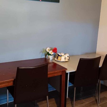 Homestay, Handy City Center ไครสต์เชิร์ช ภายนอก รูปภาพ