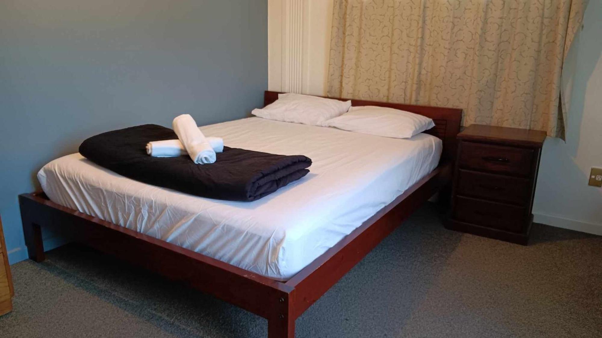 Homestay, Handy City Center ไครสต์เชิร์ช ภายนอก รูปภาพ